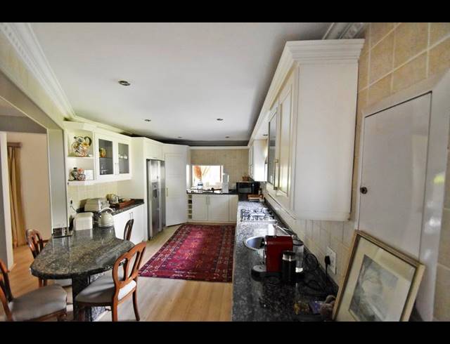 4 BEDROOM HOUSE FOR SALE IN BENMORE GARDENS